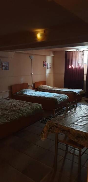 Фото номера Трехместный номер с собственной ванной комнатой Проживание в семье Residence Italia г. Крайова 4