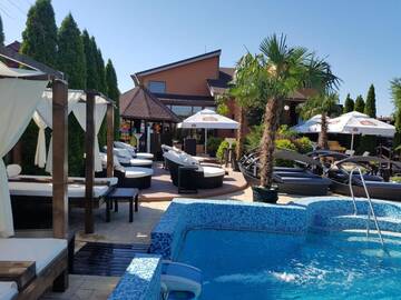 Фото Гостевой дом Rixo`s GuestHouse г. Крайова 1