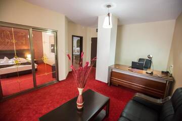 Фото номера Бизнес-люкс Отель Hotel Meliss г. Крайова 7