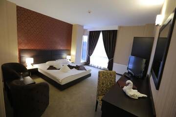 Фото номера Двухместный номер с 1 кроватью или 2 отдельными кроватями Отель Hotel Meliss г. Крайова 13