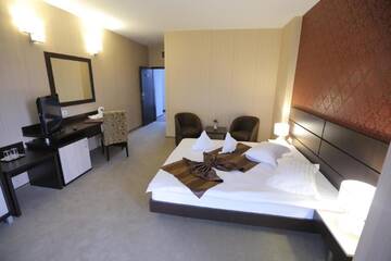 Фото номера Двухместный номер с 1 кроватью или 2 отдельными кроватями Отель Hotel Meliss г. Крайова 6