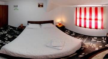 Фото номера Классический двухместный номер с 1 кроватью и душем Отель Hotel Safta Residence г. Крайова 2