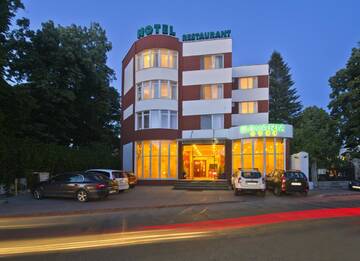 Фото Отель Hotel Bavaria г. Крайова 1
