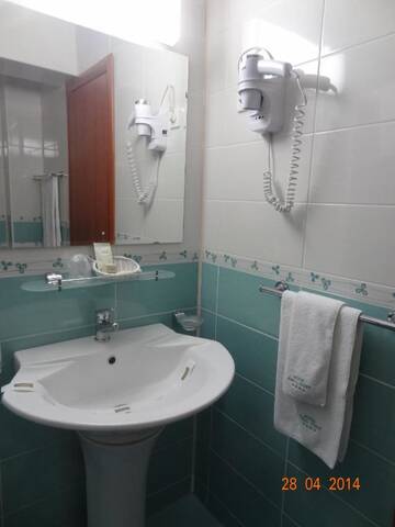 Фото номера Одноместный номер Отель Hotel Emma West г. Крайова 4