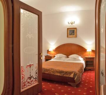 Фото номера Люкс Отель Hotel Emma West г. Крайова 2