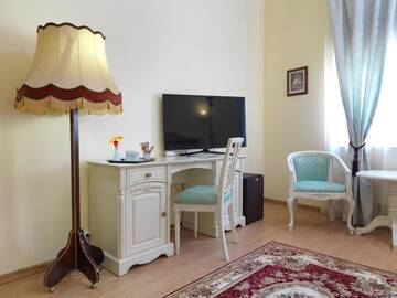 Фото номера Двухместный номер Делюкс с 1 кроватью Гостевой дом La Favorita Guesthouse Boutique г. Крайова 46