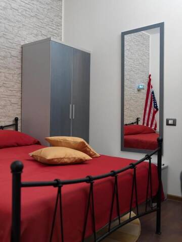 Фото номера Двухместный номер с 1 кроватью Гостевой дом La Favorita Guesthouse Boutique г. Крайова 2