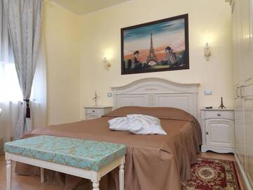 Фото номера Двухместный номер Делюкс с 1 кроватью Гостевой дом La Favorita Guesthouse Boutique г. Крайова 35