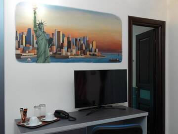 Фото номера Двухместный номер с 1 кроватью Гостевой дом La Favorita Guesthouse Boutique г. Крайова 12