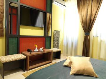 Фото номера Двухместный номер Делюкс с 1 кроватью Гостевой дом La Favorita Guesthouse Boutique г. Крайова 37