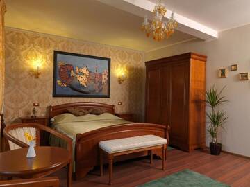 Фото номера Двухместный номер Делюкс с 1 кроватью Гостевой дом La Favorita Guesthouse Boutique г. Крайова 42