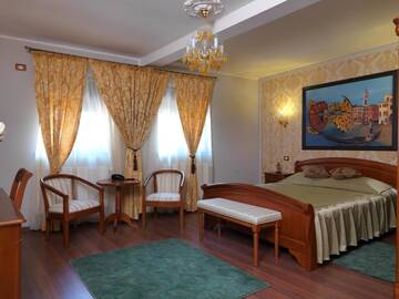 Фото номера Двухместный номер Делюкс с 1 кроватью Гостевой дом La Favorita Guesthouse Boutique г. Крайова 11