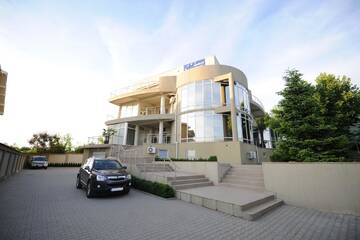 Фото Отели типа «постель и завтрак» Bruxelles Guesthouse Craiova г. Крайова 2