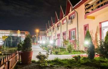 Фото Курортные отели Casa Regala EAR г. Крайова 1