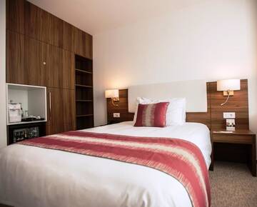 Фото Отель Ramada Plaza Craiova г. Крайова 4