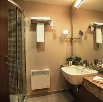 Фото Отель Ramada Plaza Craiova г. Крайова 5