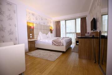 Фото номера Стандартный двухместный номер с 1 кроватью Отель Hotel Articus г. Крайова 26