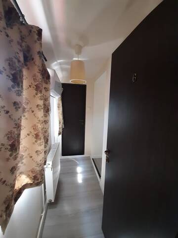 Фото номера Номер Делюкс (для 2 взрослых и 1 ребенка) Гостевой дом Casa Flamingo г. Крайова 2