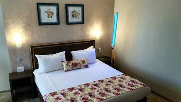 Фото Отель Prestige Boutique Hotel Craiova г. Крайова 1