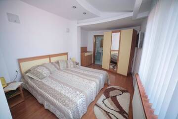 Фото Гостевой дом Vila Plushotel г. Крайова 5