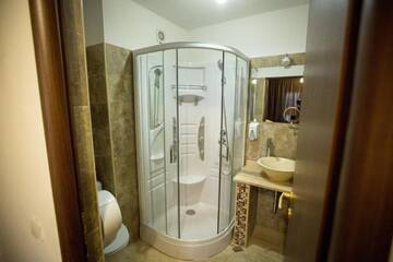 Фото Отель MBI Travel Inn г. Крайова 5