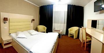 Фото Отель MBI Travel Inn г. Крайова 1