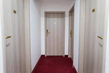 Фото номера Классический двухместный номер с 2 отдельными кроватями Отель Hotel Casa David г. Крайова 2