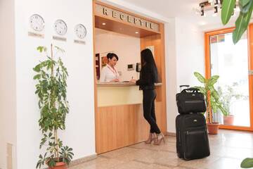 Фотографии Отель Plus Hotel г. Крайова (Румыния) №4 Фото Отель Plus Hotel г. Крайова 4