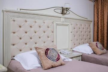 Фото номера Стандартный двухместный номер с 2 отдельными кроватями Отель Hotel Royal Craiova г. Крайова 5
