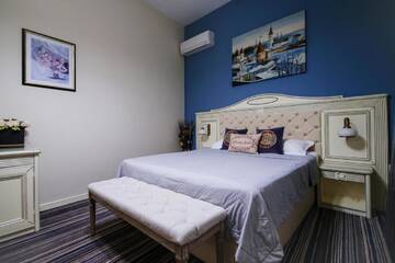 Фото номера Улучшенный двухместный номер с 1 кроватью Отель Hotel Royal Craiova г. Крайова 6