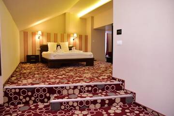 Фотографии Отель Hotel Craiovita г. Крайова (Румыния) №2 Фото Отель Hotel Craiovita г. Крайова 2