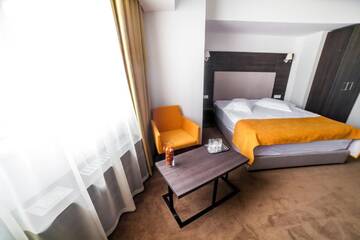 Фото номера Двухместный номер с 1 кроватью Отель Hotel Europeca г. Крайова 7