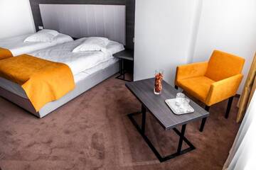 Фото номера Стандартный двухместный номер с 2 отдельными кроватями Отель Hotel Europeca г. Крайова 2
