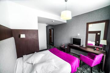 Фото номера Стандартный двухместный номер с 1 кроватью Отель Hotel Europeca г. Крайова 4