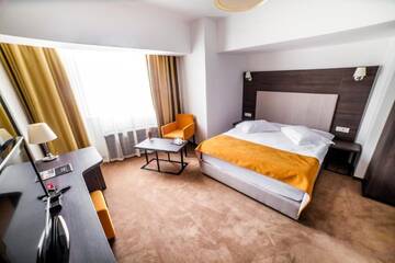 Фото номера Двухместный номер с 1 кроватью Отель Hotel Europeca г. Крайова 8