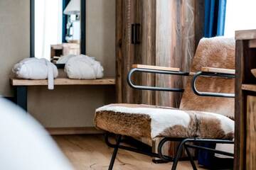 Фото номера Улучшенный номер с кроватью размера «queen-size» Отель ACSA INN г. Крайова 9